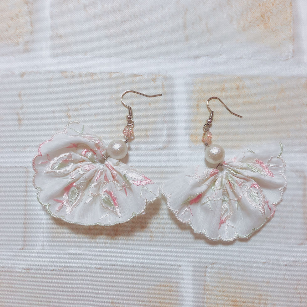 ピアス