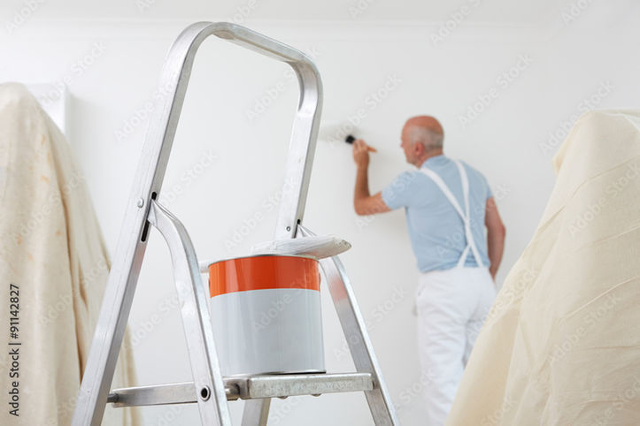 top-rated decorators worthing for all property types by R Drummond & Son in Worthing, West Sussex.