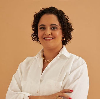 Thaís_edited.jpg