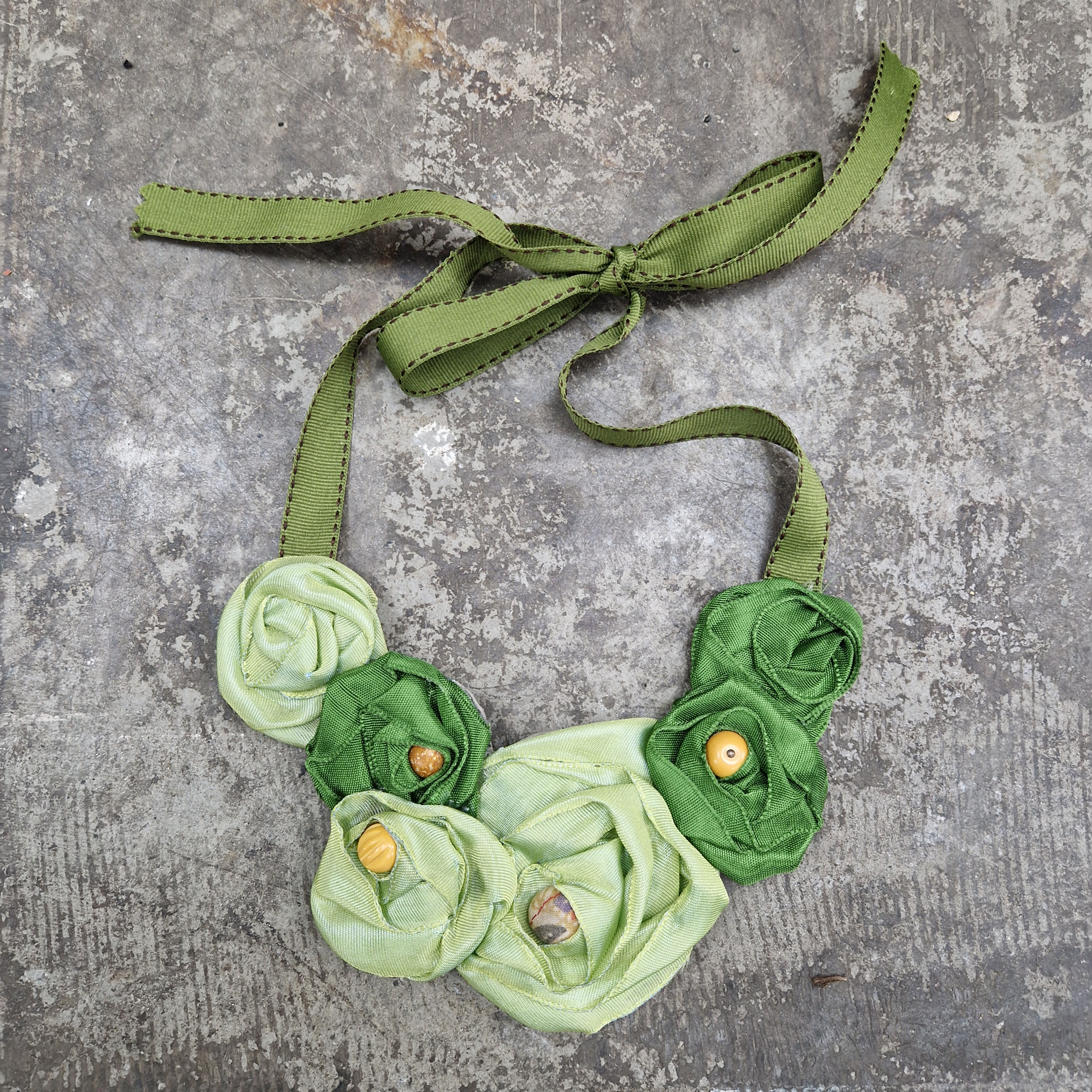 Wired Ribbon Necklace - Jade & Green Tea