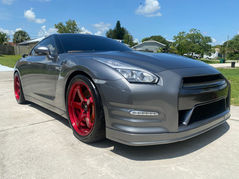 2014 Nissan GT-R - 2.jpg