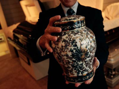 cremation-urn.jpg