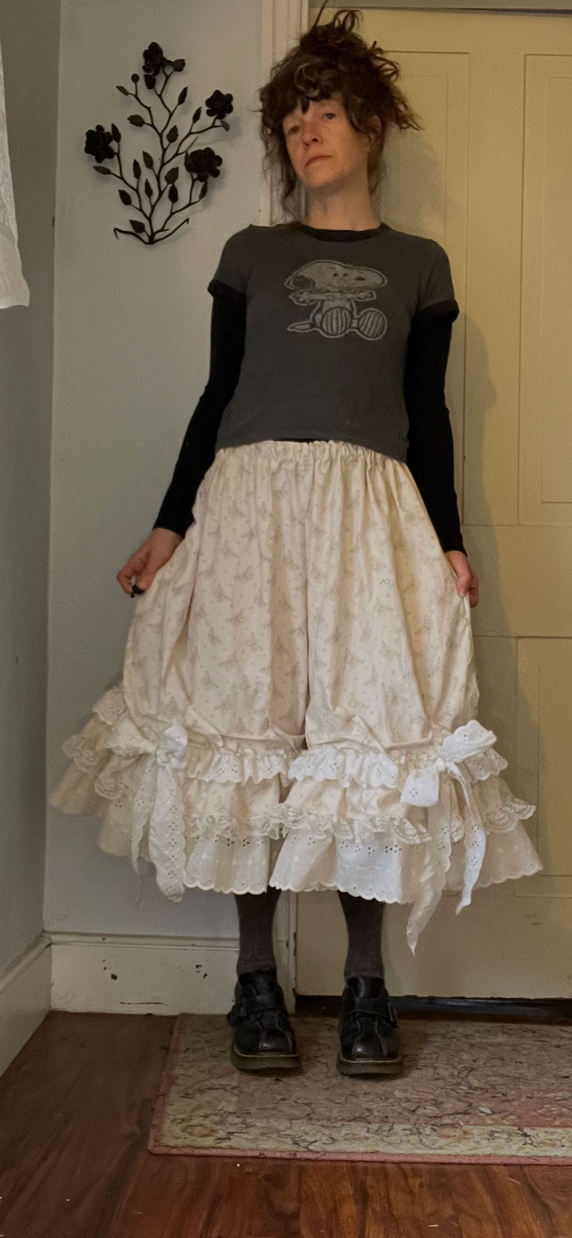 Cream Butterfly/Eyelet Ruffly Bowtie Bloomers!! M/L