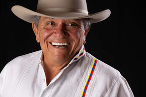 Fotografía patra Musicos y artsitas en colombia Fotografá Colombiana Laura Hernández Laotrahernandez @laotrahernandez Retrato
Cholo Valderrama
@cholovalderrama