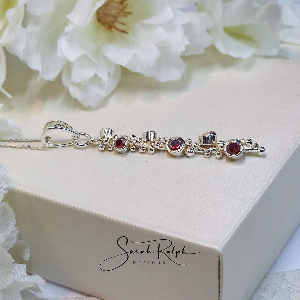 Thumbnail: Red and Pink Romance Long Luomu Pendant