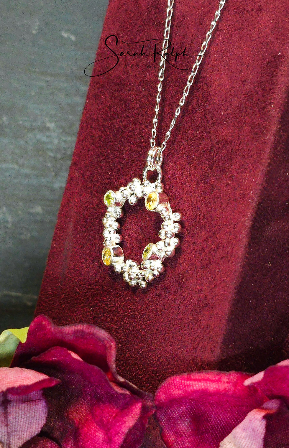 Thumbnail: Luomu 4 Stone Yellow Pendant