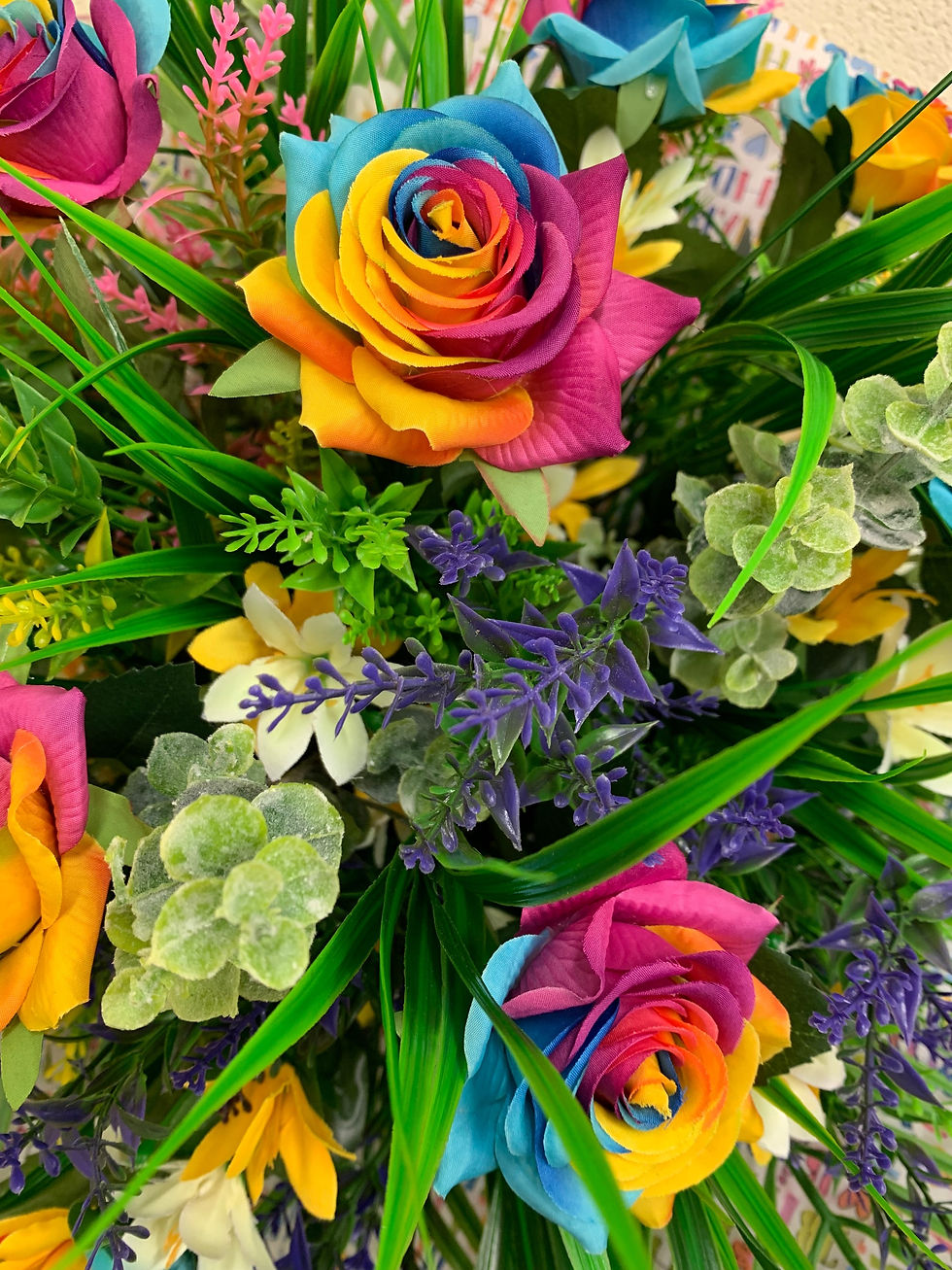 Thumbnail: Medium Rainbow Roses Bouquet Florist Gift Box