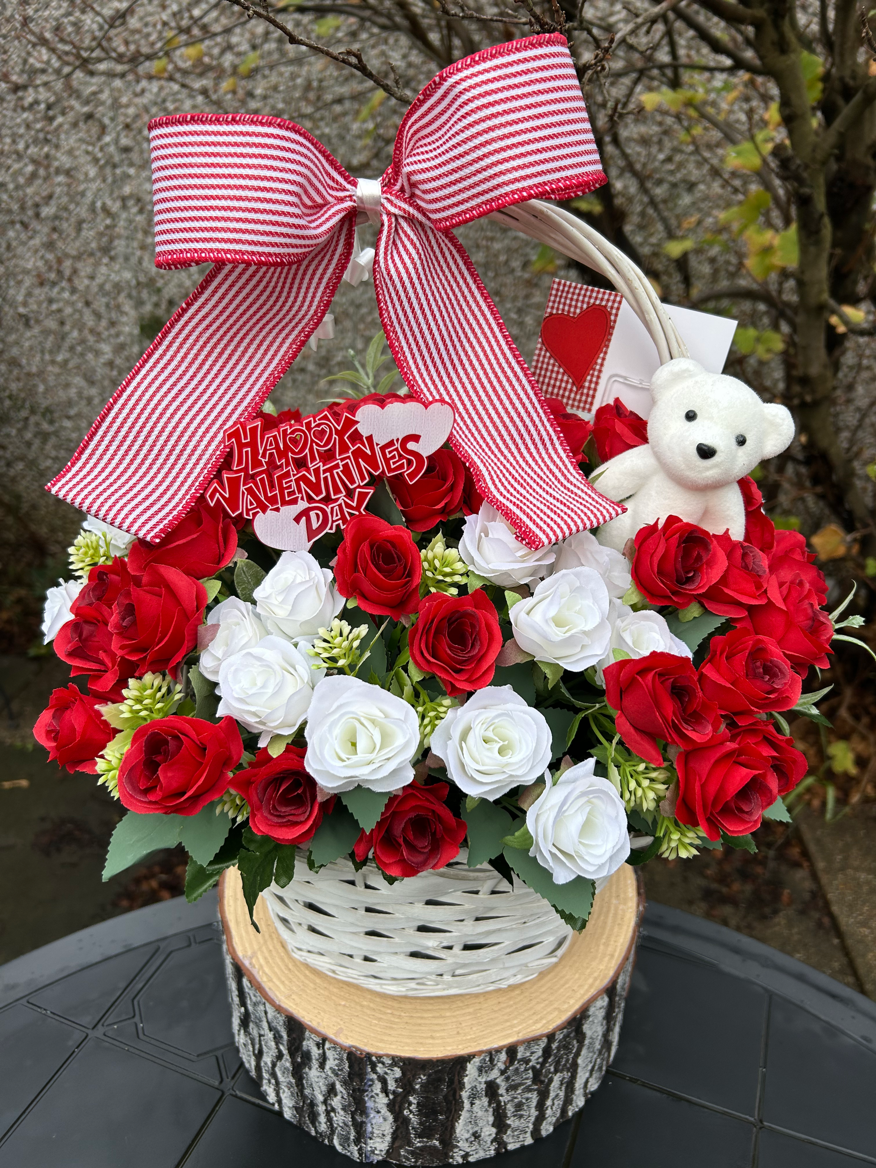 Valentines Day gift basket ~ medium