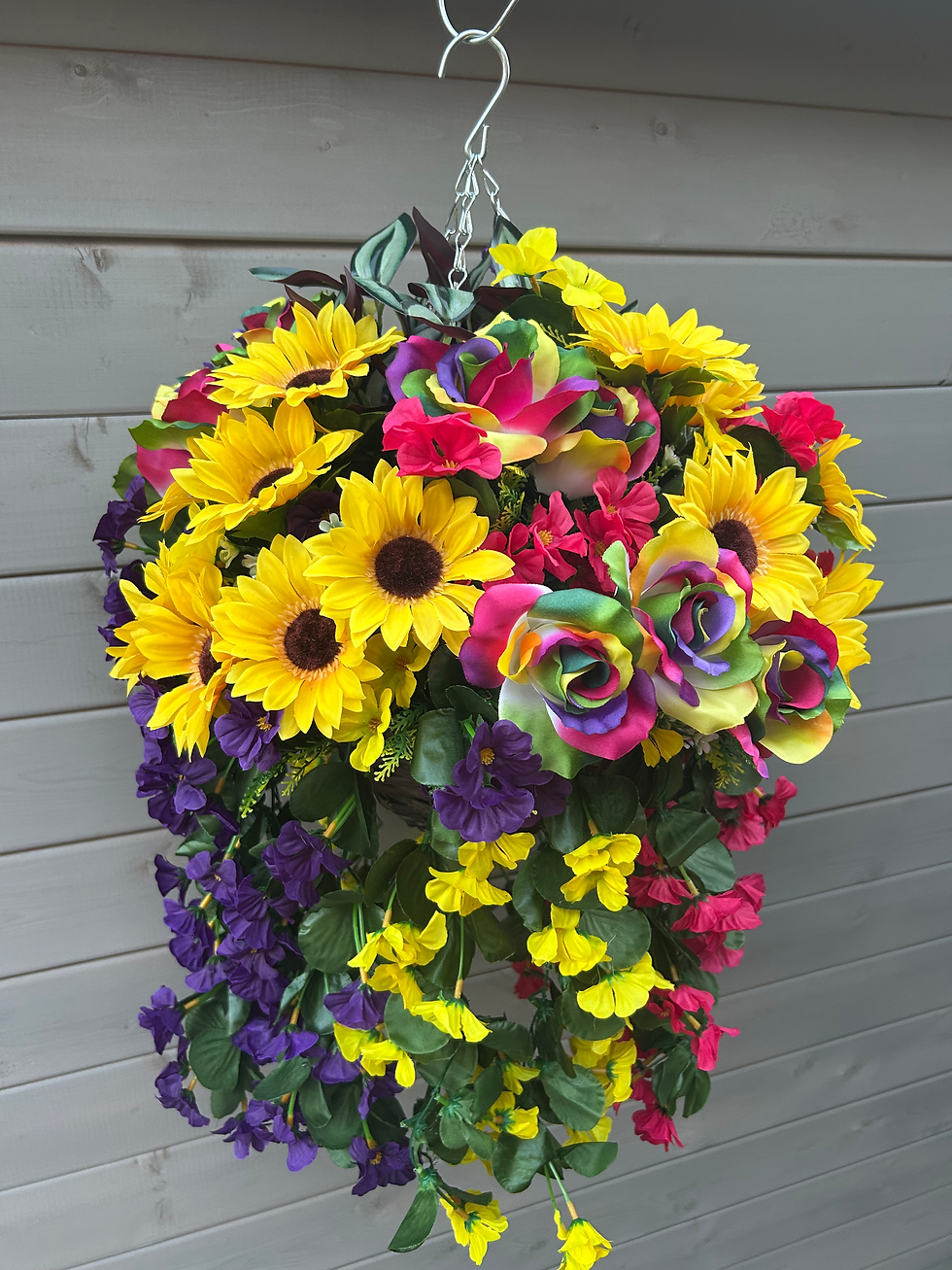 Thumbnail: Colourful Garden Hanging Basket Trailing