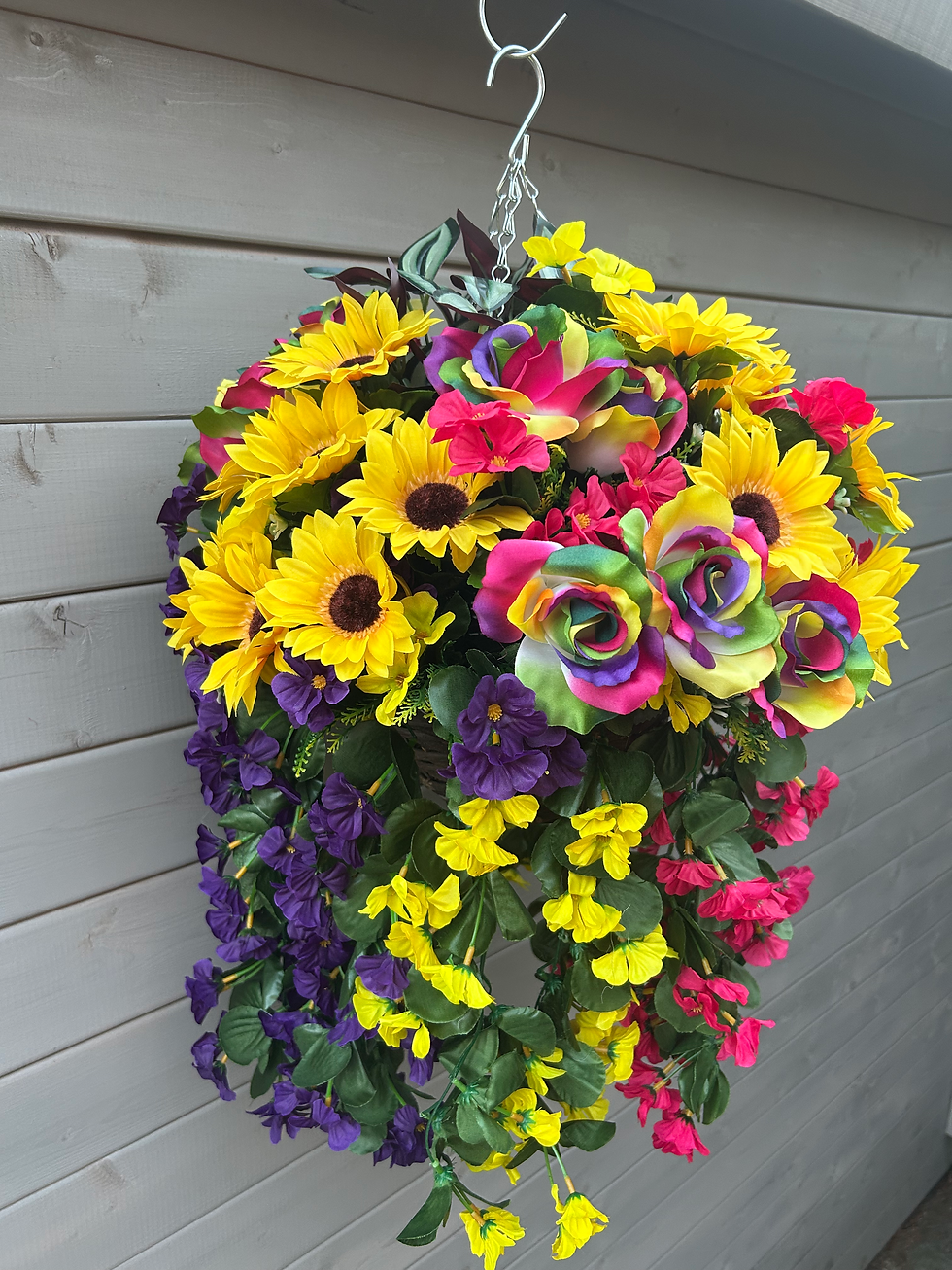 Thumbnail: Colourful Garden Hanging Basket Trailing