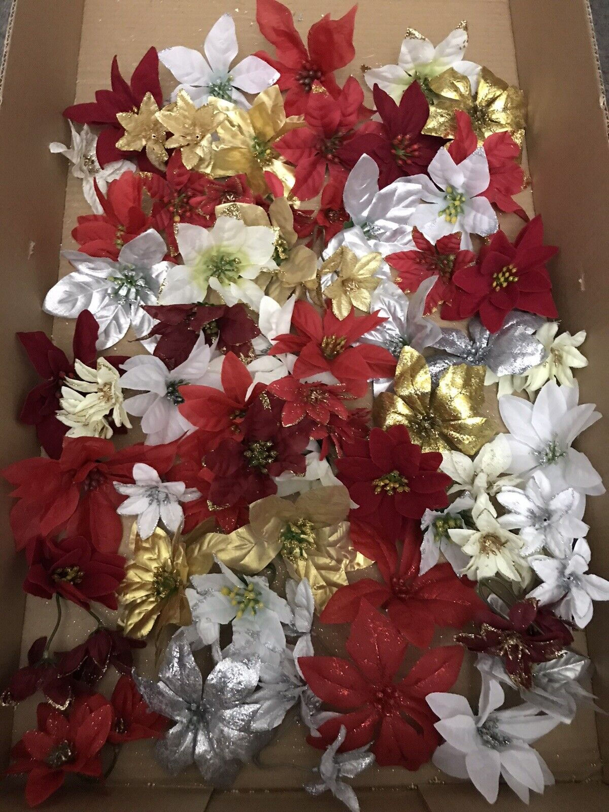 50x Poinsettia Flower Heads Mix