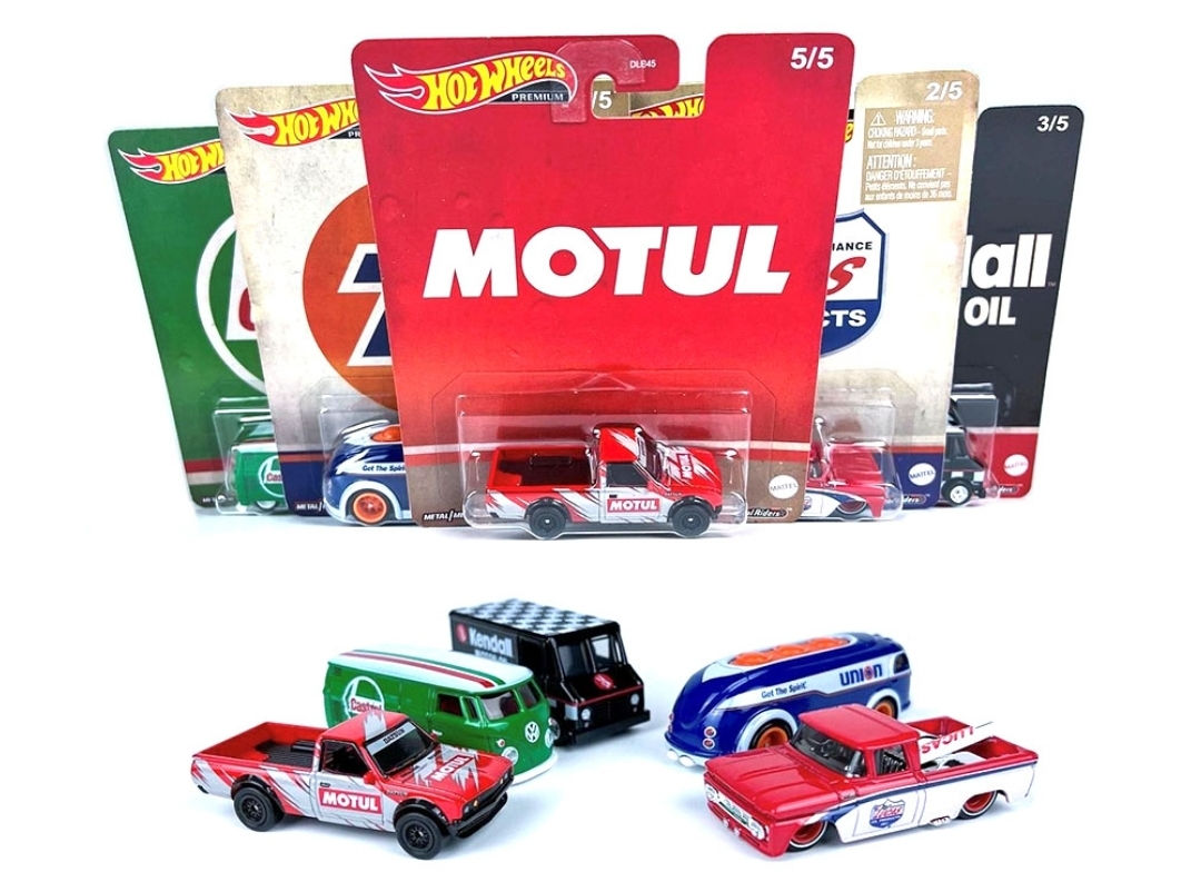 Hot Wheels 1:64 Pop Culture 2023 U Set of 5 Cars