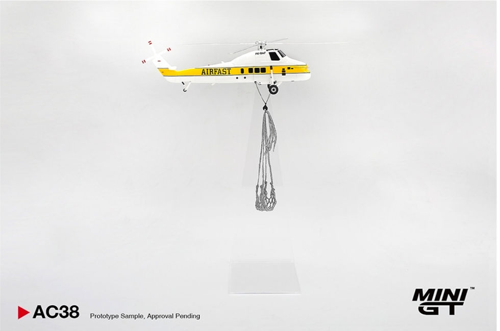 Thumbnail: Mini GT 1:64 Sikorsky S58T Helicopter 1985 Camel Trophy