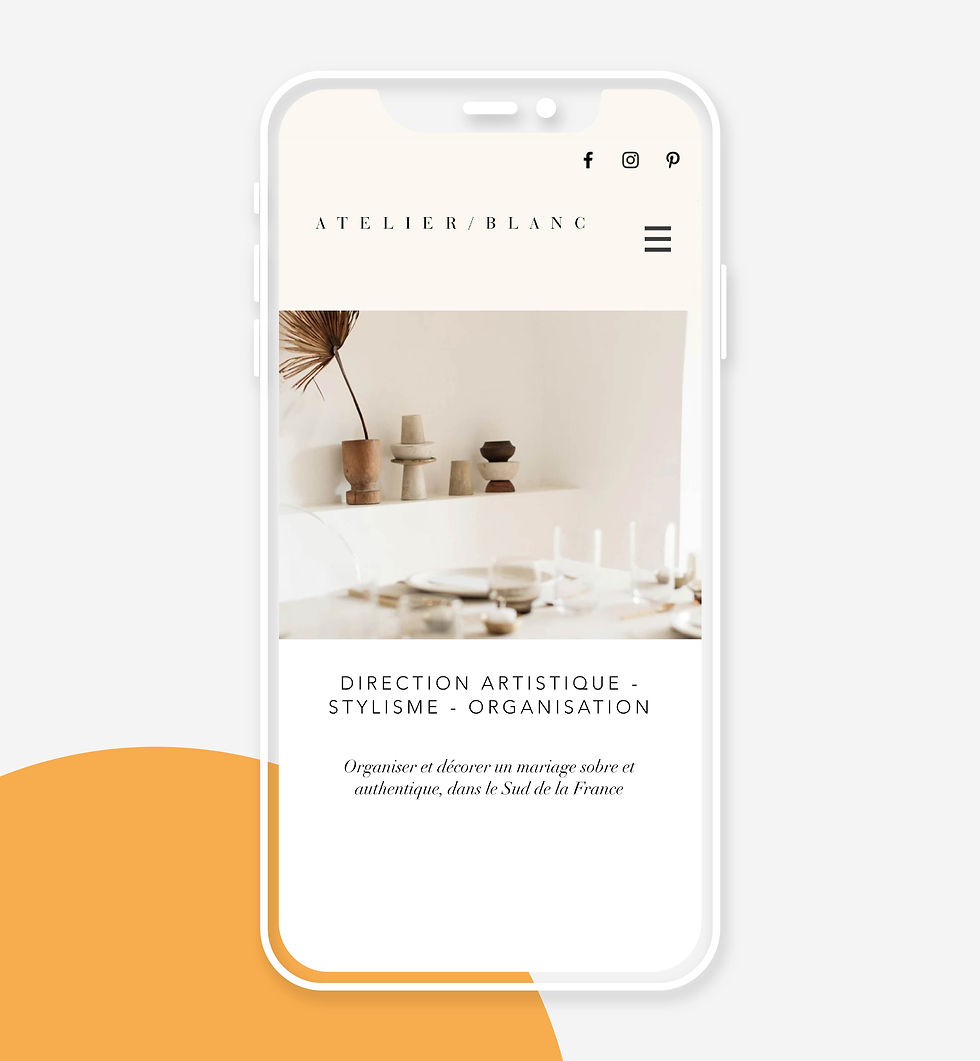Design do site mobile de Atelier/Blanc