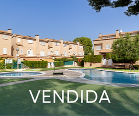 Casa adosada con piscina, totalmente reformada