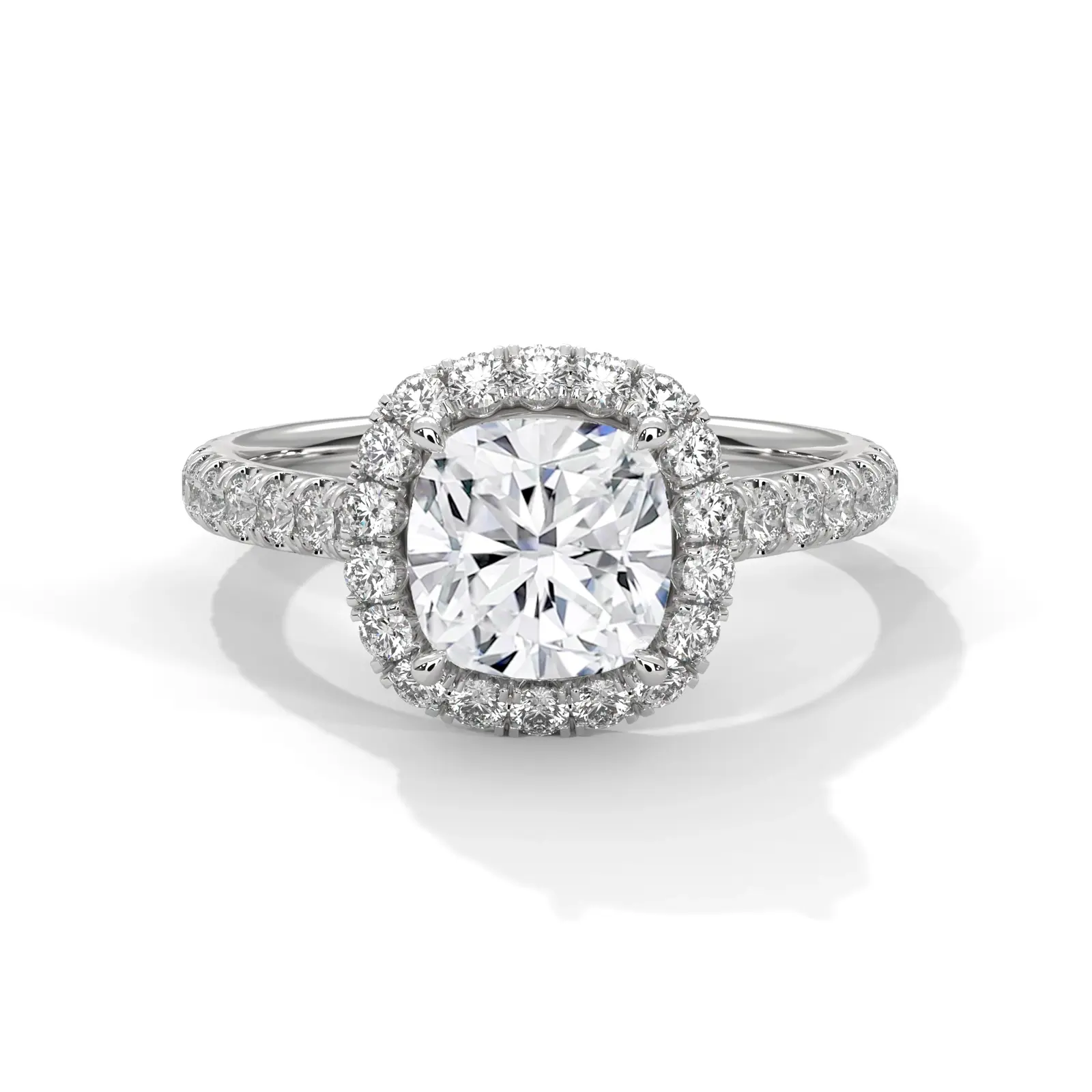 Bague de fiancaille halo pavée diamant coussin 2 carats or blanc vue de face PIRMA Paris