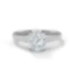 Bague de fiançailles classique diamant coussin 2 carats or blanc vue de face PIRMA Paris