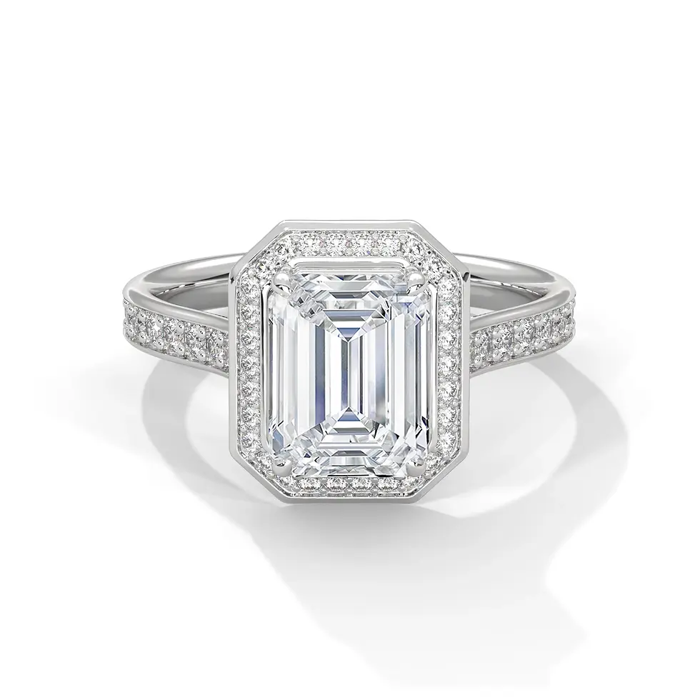 Bague de fiançailles halo diamant emeraude 2 carats or blanc vue de face PIRMA Paris