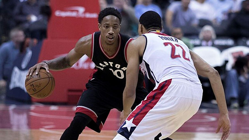 DeMar_DeRozan_dribbling_Nov_2_2016 (1).jpg