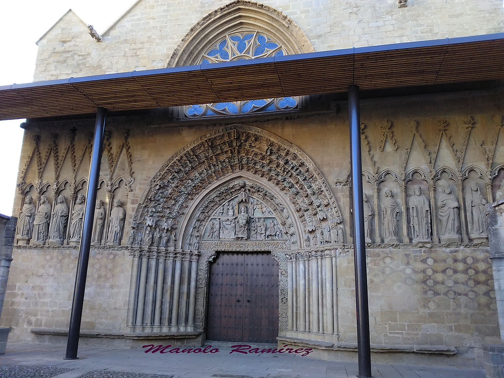 Olite._Iglesia_de_Santa_María_(13