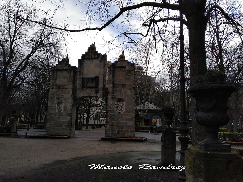 Pamplona. Portal de San Nicolas (11