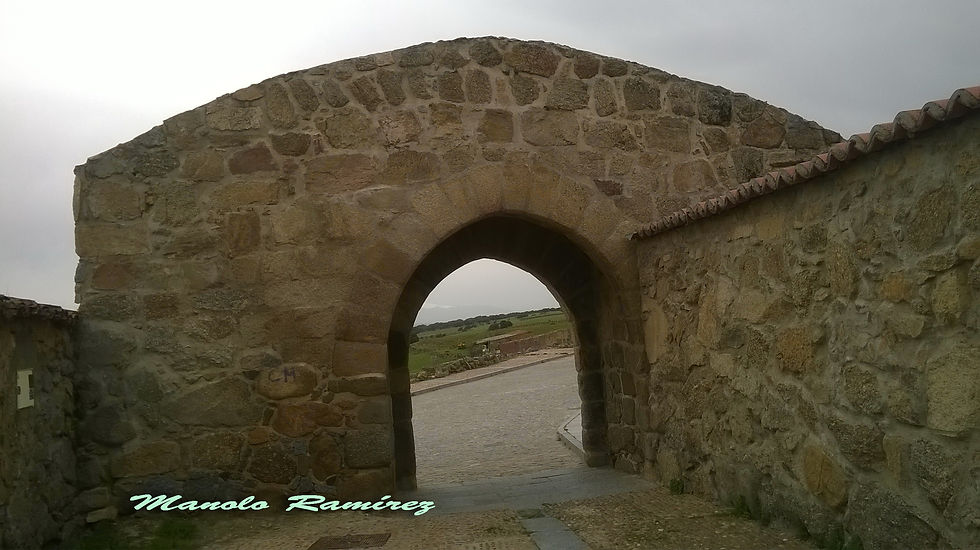 Bonilla de la Sierra. Puerta de Piedrahita. (21.04 (42)