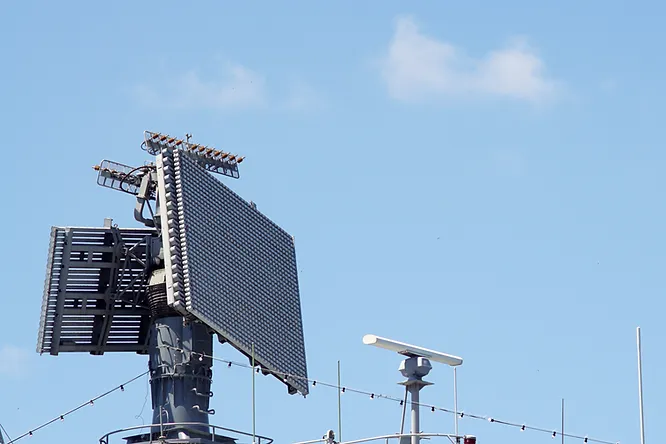 _military radar air surveillance on navy.webp
