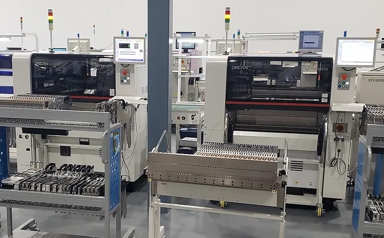 Hanwha pick and place machines.webp