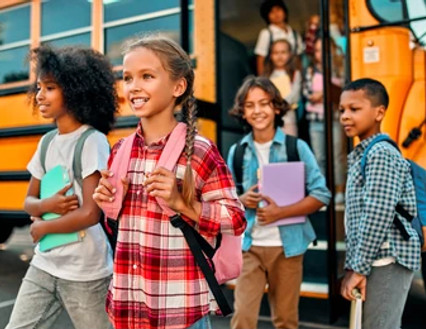 kids getting off the bus