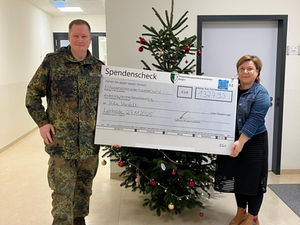 Spendenübergabe der Truppenübungsplatzkommandantur an die Kita Konfetti