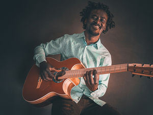 Nacht der Gitarren_Niwel Tsumbu