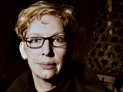 Literarische Diskussion über gesellschaftliche Brüche in Ostdeutschland