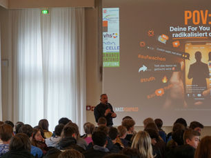 Gemeinsame Veranstaltung "Extremismus auf TikTok & Co"