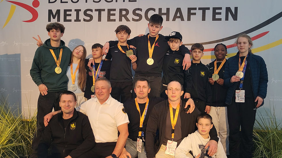 Gruppenbild mit Medaillen