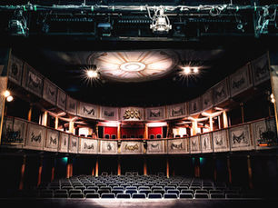 Schlosstheater: Postkartenaktion und Demoaufruf - Stichwort Tariftreue