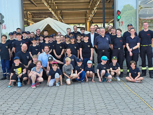 Sparkasse Celle‑Gifhorn‑Wolfsburg fördert die Kinder‑ und Jugendfeuerwehr Celle