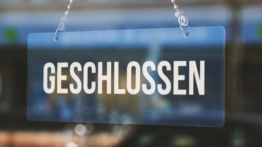 Schild: Geschlossen