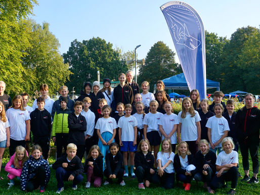 Saisonauftakt des Celler Schwimm-Clubs und des MTV Eintracht Celle im Freibad Burgwedel