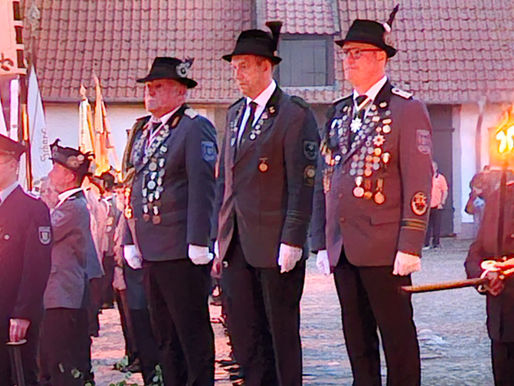Heiko Gerlof neuer König beim großen Jubiläumsschützenfest inLanglingen