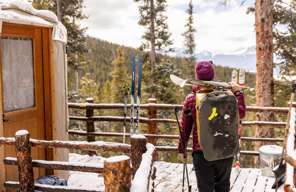 Sleep yurt hotel - Em Sierra photo