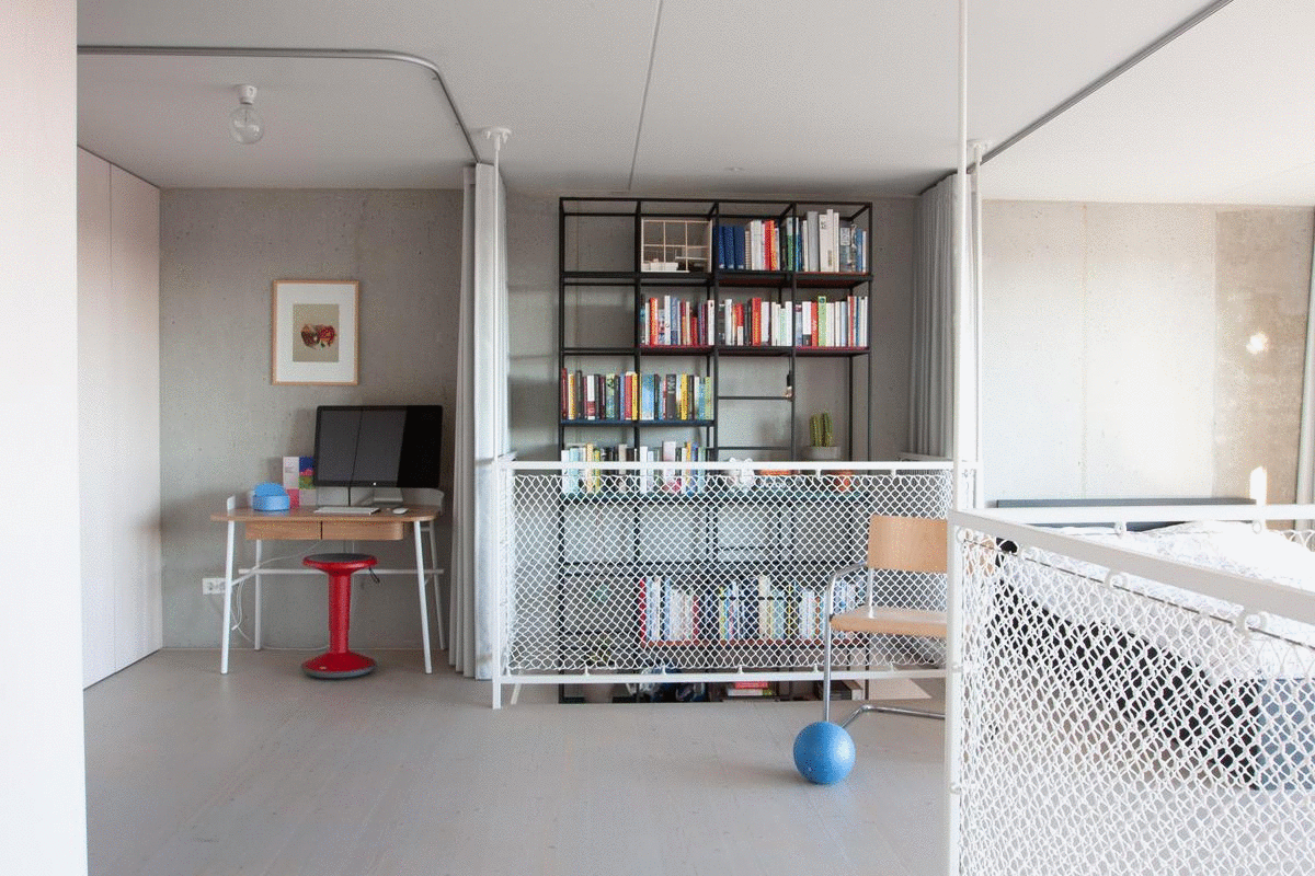Lofthouse Amsterdam.gif
