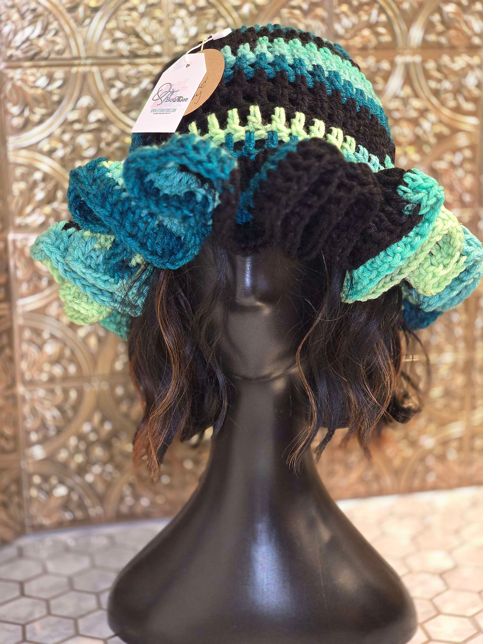 Super Waves Ruffle Hat - Emerald City