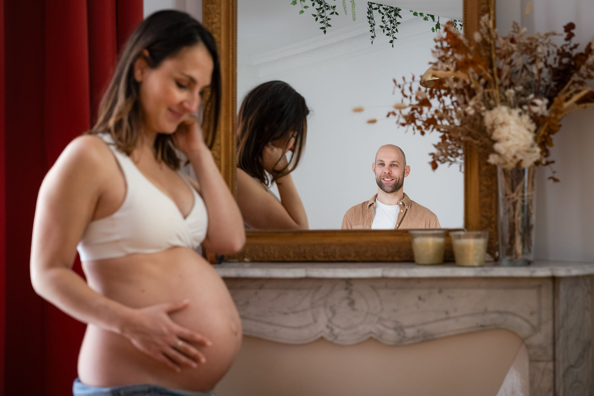 séance photo grossesse à Nice à domicile ou en studio. Vivez un moment fort en émotion et créez vous de magnifiques souvenirs.