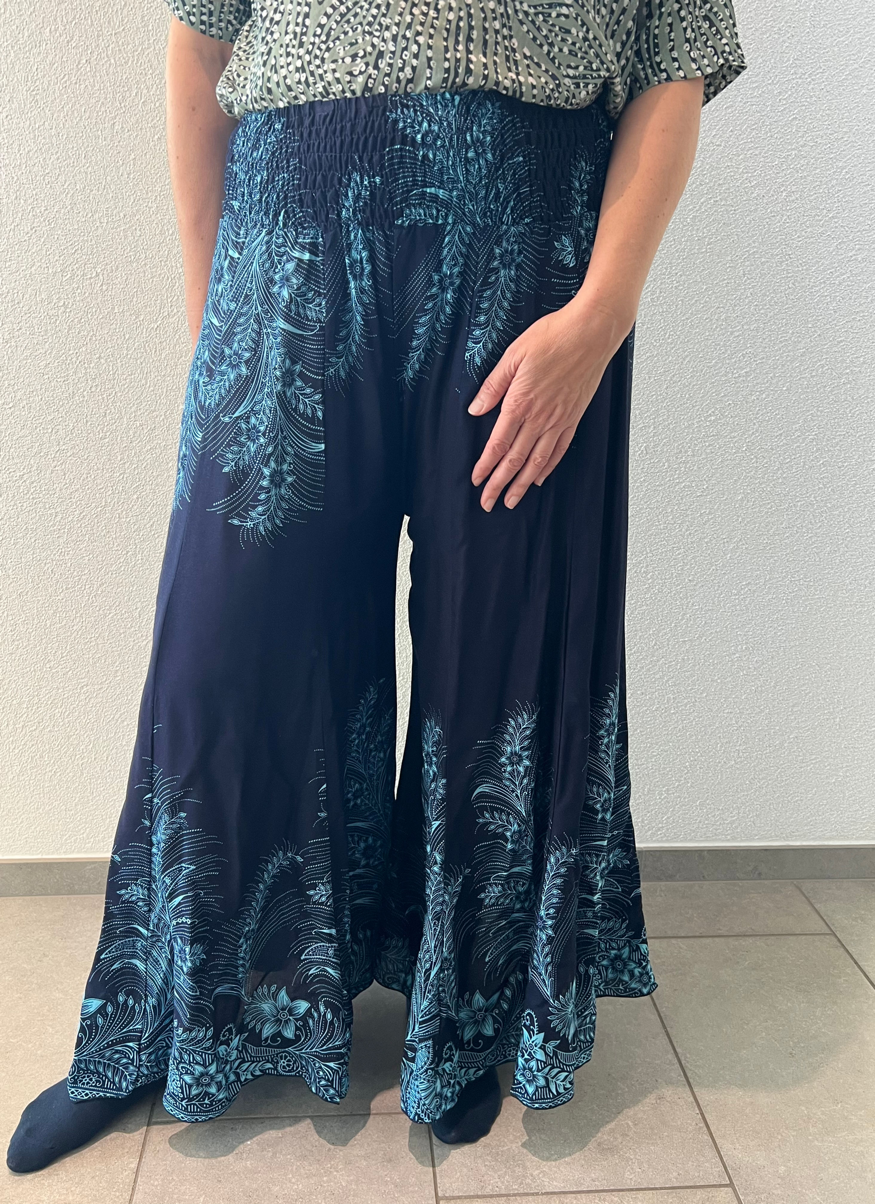 Leichte Palazzo-Hose ‘Ana’ mit breitem Schlag