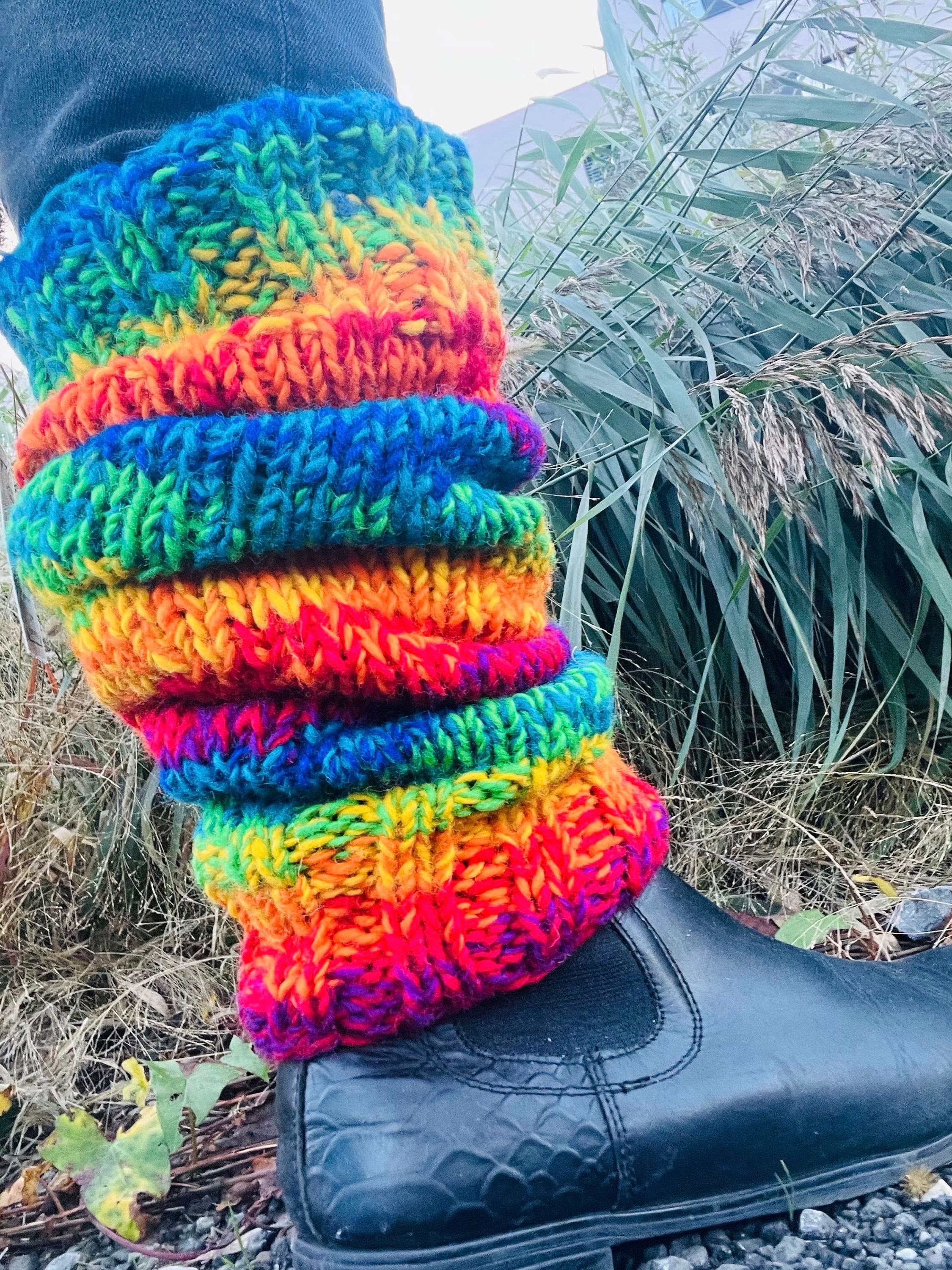 Warme Beinstulpen mit Stil bunt