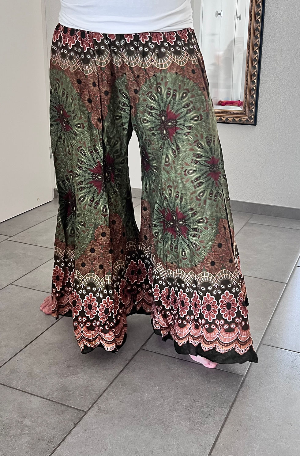 Miniaturbild: Bequeme Palazzo-Hose ‘Ana’ mit breitem Schlag 