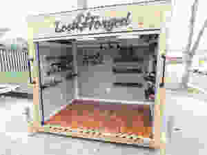 Mobile boutique on the ground