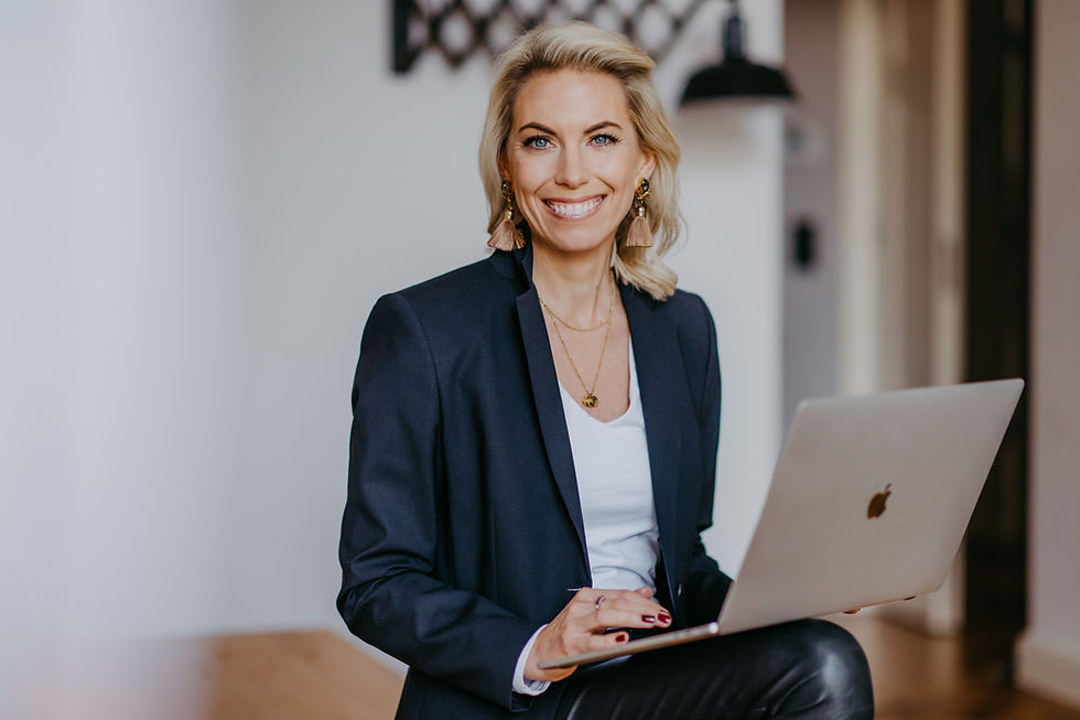 Dr.Jennifer Helgert-3858.jpg