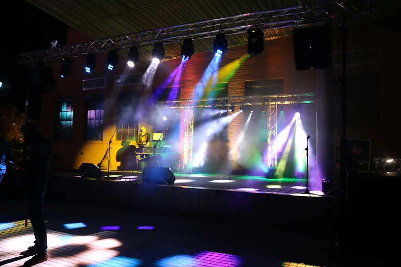 dj speaker equipment lighting rental phoenix scottsdale az