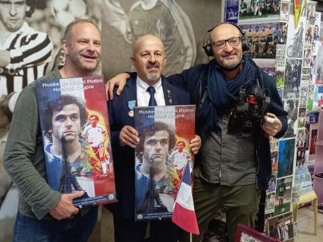 Αφιέρωμα Γάλλων στο Μουσείο Πλατινί! (φώτος)